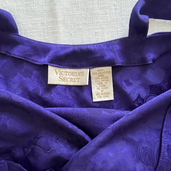 Vintage Gold Label Victoria's Secret Purple Black Slip Sleep Gown Lace Detail XS - Picture 7 of 8